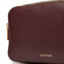 Bandolera Foil Logo Elongated Camera Bag  CALVIN KLEIN
