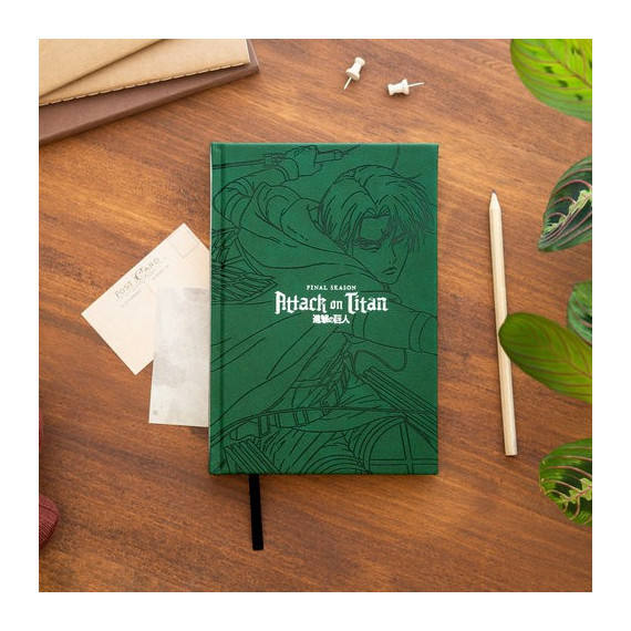 Cuaderno Ataque a los Titanes Premium A5  GRUPO ERIK