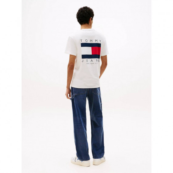 Tjm Reg Flag Graph Bckprnt T Ext Ecru  TOMMY JEANS