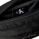 Bolso Cruzado de Sarga Repelente Al Agua  CALVIN KLEIN