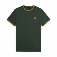 Camiseta con el Ribete con Dos Franjas  FRED PERRY