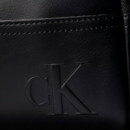 Bolso Cruzado con Logo Monograma Grabado  CALVIN KLEIN