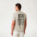 Camiseta con Aplicación Grande en la Espalda  GUESS