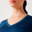 Camiseta Cuello de Pico  GUESS