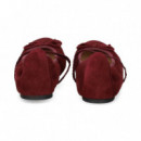 Bailarina con Elastico ante Burdeos  UNISA