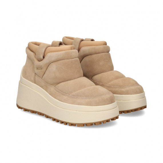 Botin Sport Plataforma ante Cuero  ASH