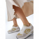 Deportiva con Suela Personalizada y esta  LOLA CASADEMUNT