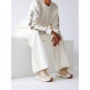 Runner Ibitha con Aplicaciones Laminadas de GUESS