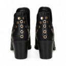 Botin Tachas Piel Negro  SEBAGO