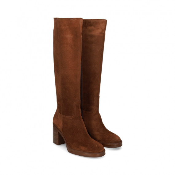 BOTA ALTA ANTE MOKA