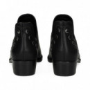 Botin Tachas Piel Negro  SEBAGO