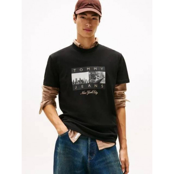 Tjm Reg Photo Flag Ss Tee Black  TOMMY JEANS