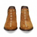 BOTIN CORTO TACHAS ANTE CUERO