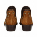 BOTIN CORTO TACHAS ANTE CUERO