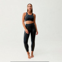 Top Deportivo Gold  BORN LIVING YOGA