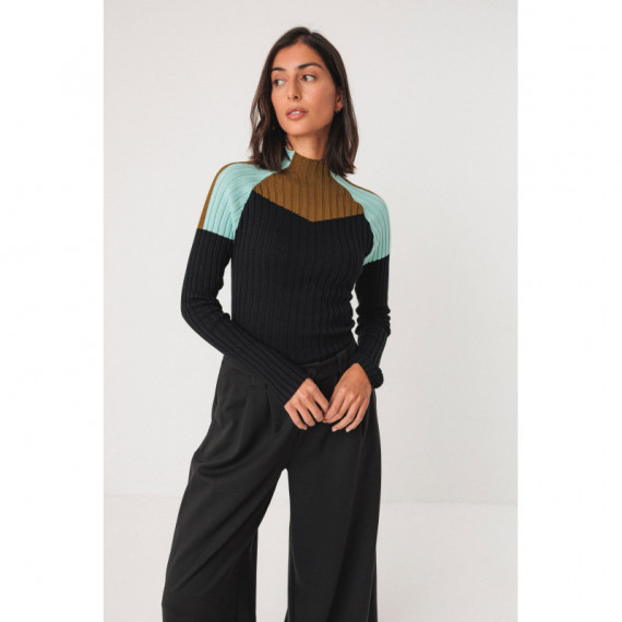 Jerséis y Sudaderas Camiseta SKFK Maritza