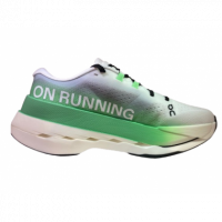 ON RUNNING Cloudboom Max