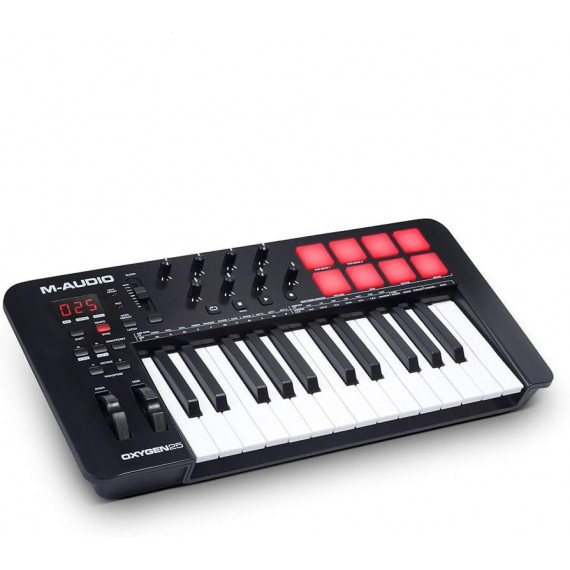 Teclado M-AUDIO Controlador USB MIDI 25TECLAS 8PAD