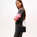 Bolso Cartera con Logo en bajo Relieve  TOMMY HILFIGER