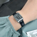 CASIO LTP-V007L-1B Reloj Analógico de Mujer - Estilo Vintage con Números Romanos - Esfera Negra y Correa de Cuero