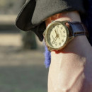 CASIO MTP-V001GL-9B Reloj Clásico Dorado con Esfera Champagne y Correa de Cuero Marrón para Hombre