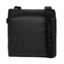 Bandolera Puffer Utility Flatpack  CALVIN KLEIN