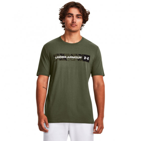 UNDER ARMOUR Camiseta de Manga Corta Camo Chest Stripe 1376830-390
