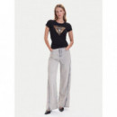 Camiseta Logotipo Triángulo Estampado Leo Corte Slim de GUESS