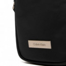 Bandolera Sleek Slim Reporter  CALVIN KLEIN