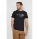 Camiseta Elástica con Logotipo Frontal de GUESS