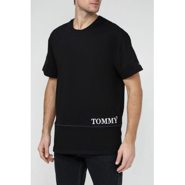 Camiseta Tommy Jeans negra logo bordado