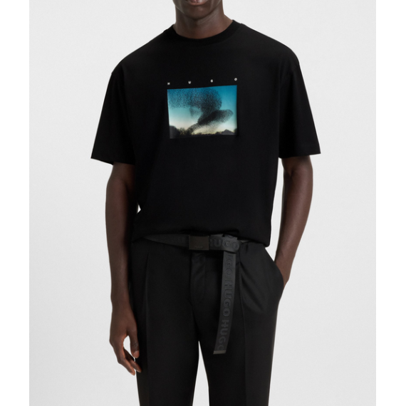 Camiseta Hugo Dorizon negra estampada