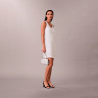 Cartera de cadena metálica con monograma