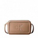 Bolsa para cámara con monograma destacado