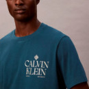 Camiseta clásica con logo gráfico de rosas