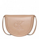 Bolso Saddle con Monograma Grabado  CALVIN KLEIN JEANS
