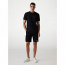 Camiseta con logo frontal de Guess