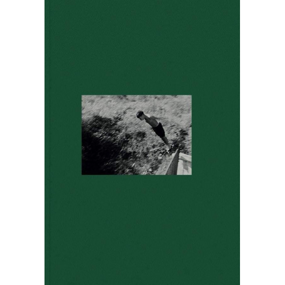 UNA CIUDAD DESCONOCIDA BAJO LA NIEBLA