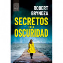 SECRETOS EN LA OSCURIDAD