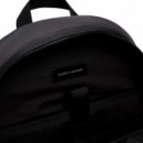 Mochila de tela con parche del logo