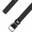 Cinturón de piel con hebilla ovalada