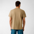 Camiseta con logo bordado