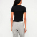 Camiseta con brillantes en el logo