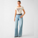 Camiseta con logo de triángulo