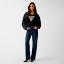 Camiseta con logo de triángulo