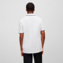 Polo slim fit con etiqueta con logo roja