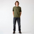 Camiseta con logotipo bordado