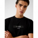 Camiseta Logo Cinta Parche de GUESS