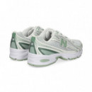 Deportivo Rejilla Verde+blanco  NEW BALANCE