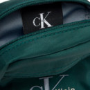 Bandolera Bold Logo Nylon Slim Reporter  CALVIN KLEIN